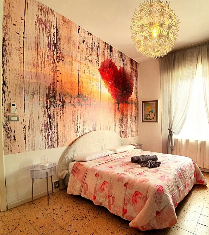 Accogliente Casa Indipendente Con Wi-Fi Gratuito, A Due Passi Dal Centro E Dalle Attrazioni Ravenna Buitenkant foto