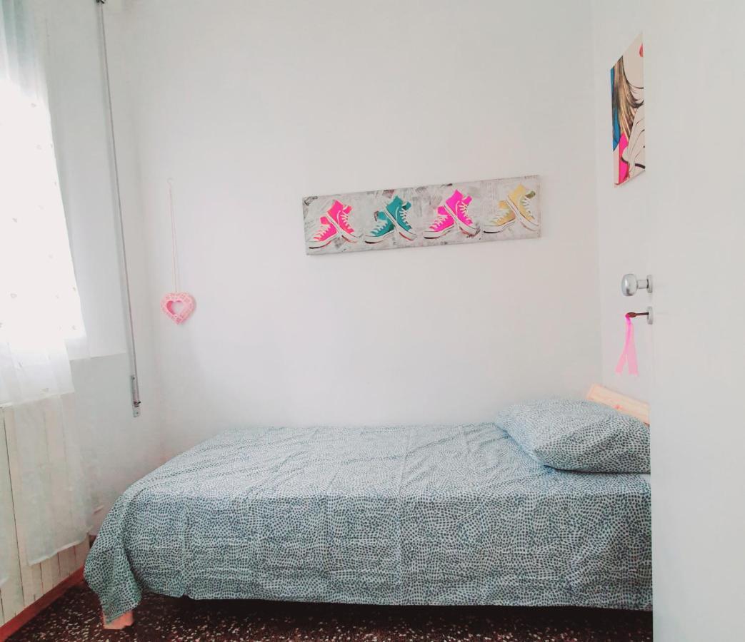 Accogliente Casa Indipendente Con Wi-Fi Gratuito, A Due Passi Dal Centro E Dalle Attrazioni Ravenna Buitenkant foto
